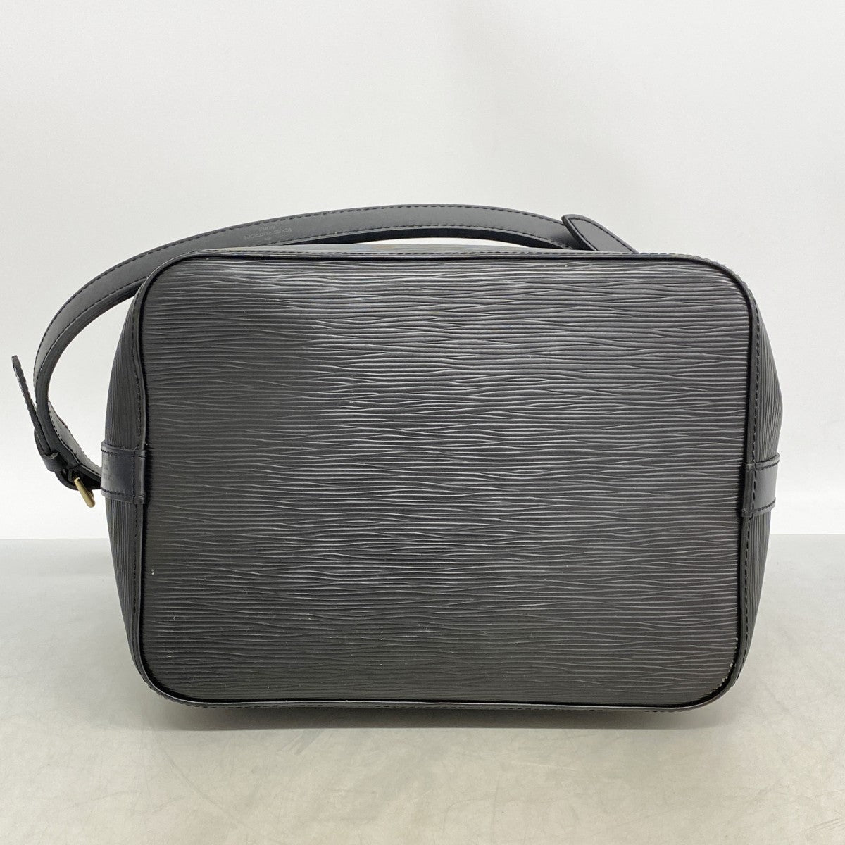 【6gd4756-k】ルイヴィトン ショルダーバッグ エピ プチノエ M59012 ノワール【中古】レディース