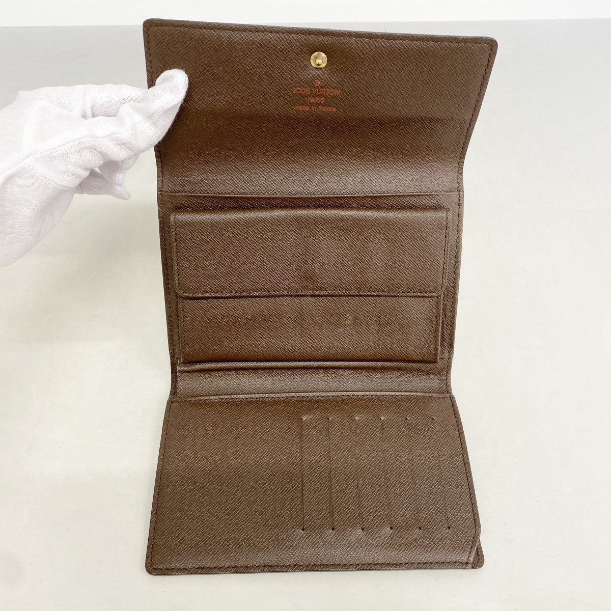 【6gd4758-k】ルイヴィトン 三つ折り財布 ダミエ ポルトトレゾールエテュイパピエ N61202 エベヌ【中古】レディース