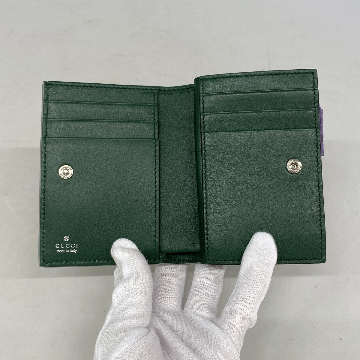【6gd4787-k】グッチ 財布 ヒグチユウ 860650 レザー ベージュ マルチカラー シルバー金具【中古】レディース