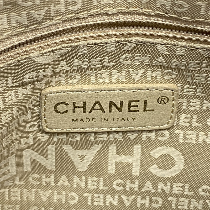 【6gd4807-k】シャネル ハンドバッグ チョコバー ラムスキン アイボリー ゴールド金具【中古】レディース