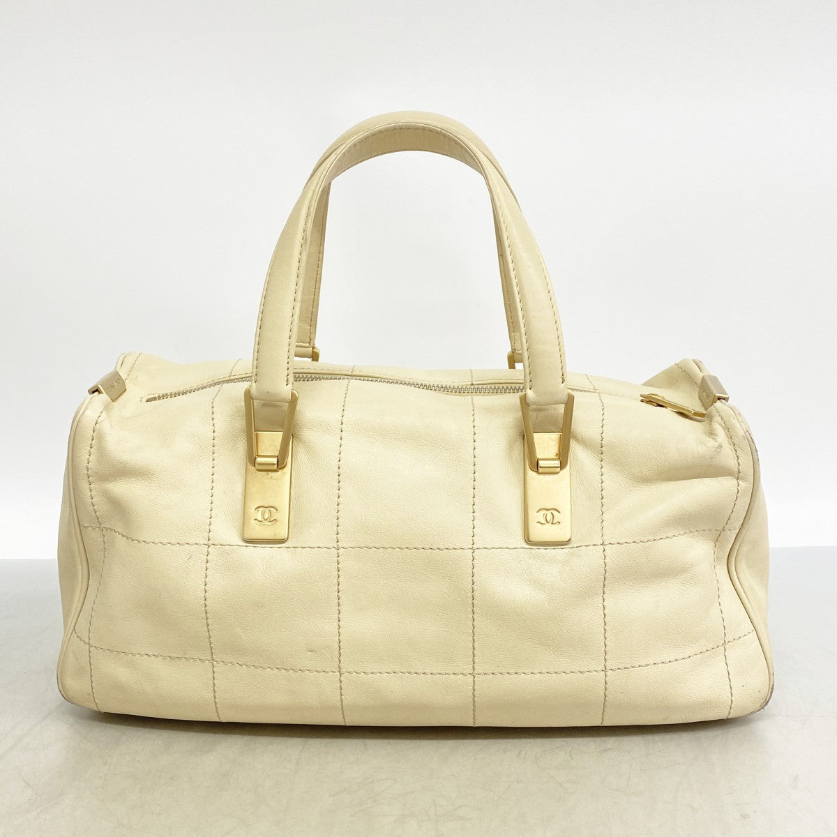 【6gd4807-k】シャネル ハンドバッグ チョコバー ラムスキン アイボリー ゴールド金具【中古】レディース