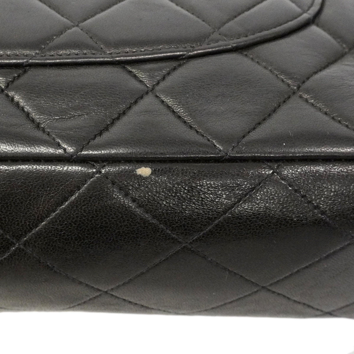 【6gd4815】シャネル ショルダーバッグ マトラッセ Wチェーン ラムスキン ブラック ゴールド金具【中古】レディース