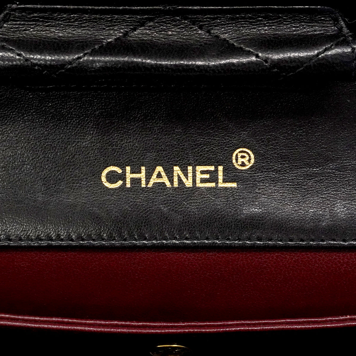 【6gd4816】シャネル ショルダーバッグ マトラッセ Wチェーン ラムスキン ブラック ゴールド金具【中古】レディース