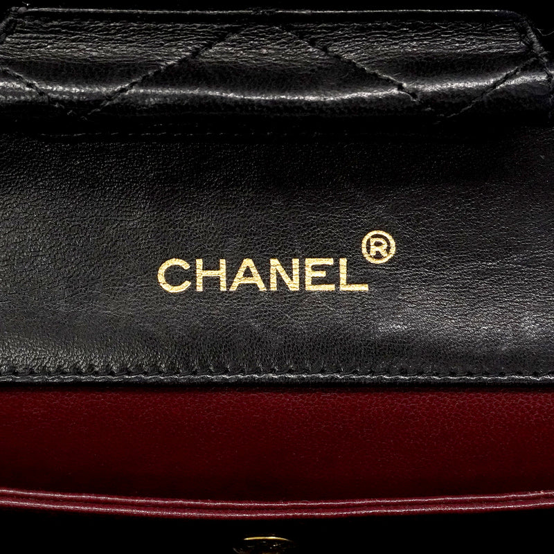 【6gd4816】シャネル ショルダーバッグ マトラッセ Wチェーン ラムスキン ブラック ゴールド金具【中古】レディース