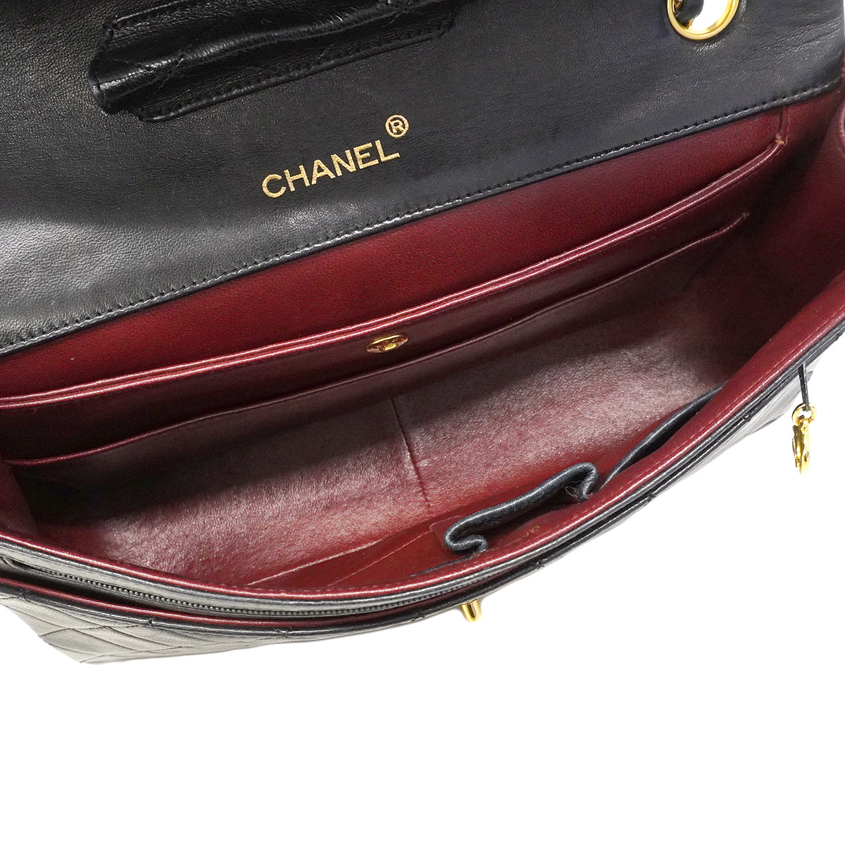 【6gd4816】シャネル ショルダーバッグ マトラッセ Wチェーン ラムスキン ブラック ゴールド金具【中古】レディース