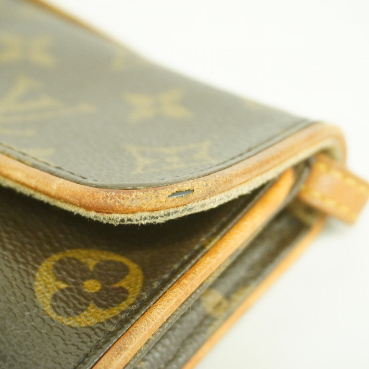 【6gd4836】ルイヴィトン ショルダーバッグ モノグラム ポシェットツインPM M51854 ブラウン【中古】レディース