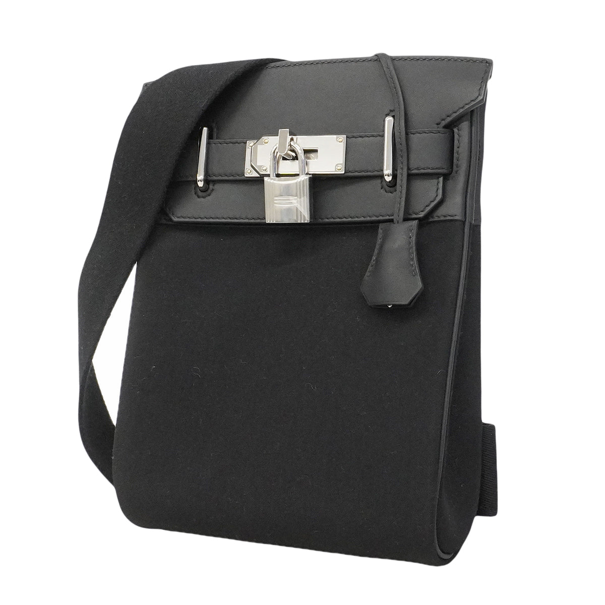 【6gd4844】エルメス ボディバッグ ケリーアッカドPM スイフト トワルオフィシエ ブラック シルバー金具 K刻印【中古】メンズ