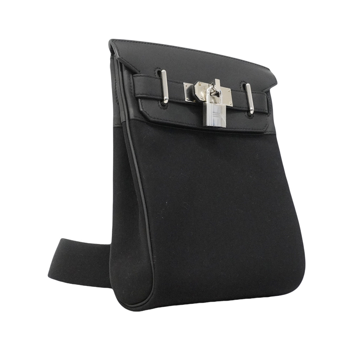 【6gd4844】エルメス ボディバッグ ケリーアッカドPM スイフト トワルオフィシエ ブラック シルバー金具 K刻印【中古】メンズ