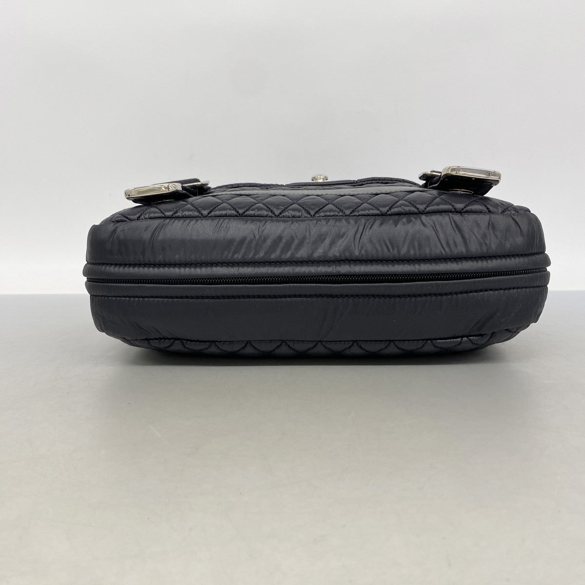 【6gd4848】シャネル ショルダーバッグ スポーツ ナイロン ブラック シルバー金具【中古】レディース