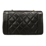 【6gd4854】シャネル ショルダーバッグ ダイアナ チェーンショルダー ラムスキン ブラック ゴールド金具【中古】レディース