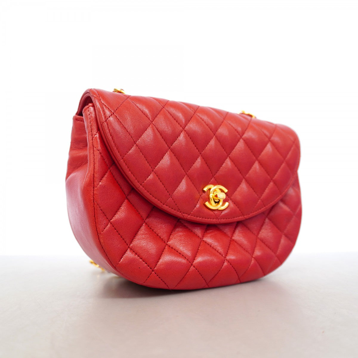 【6gd4880】シャネル ショルダーバッグ マトラッセ チェーンショルダー ラムスキン レッド ゴールド金具【中古】レディース
