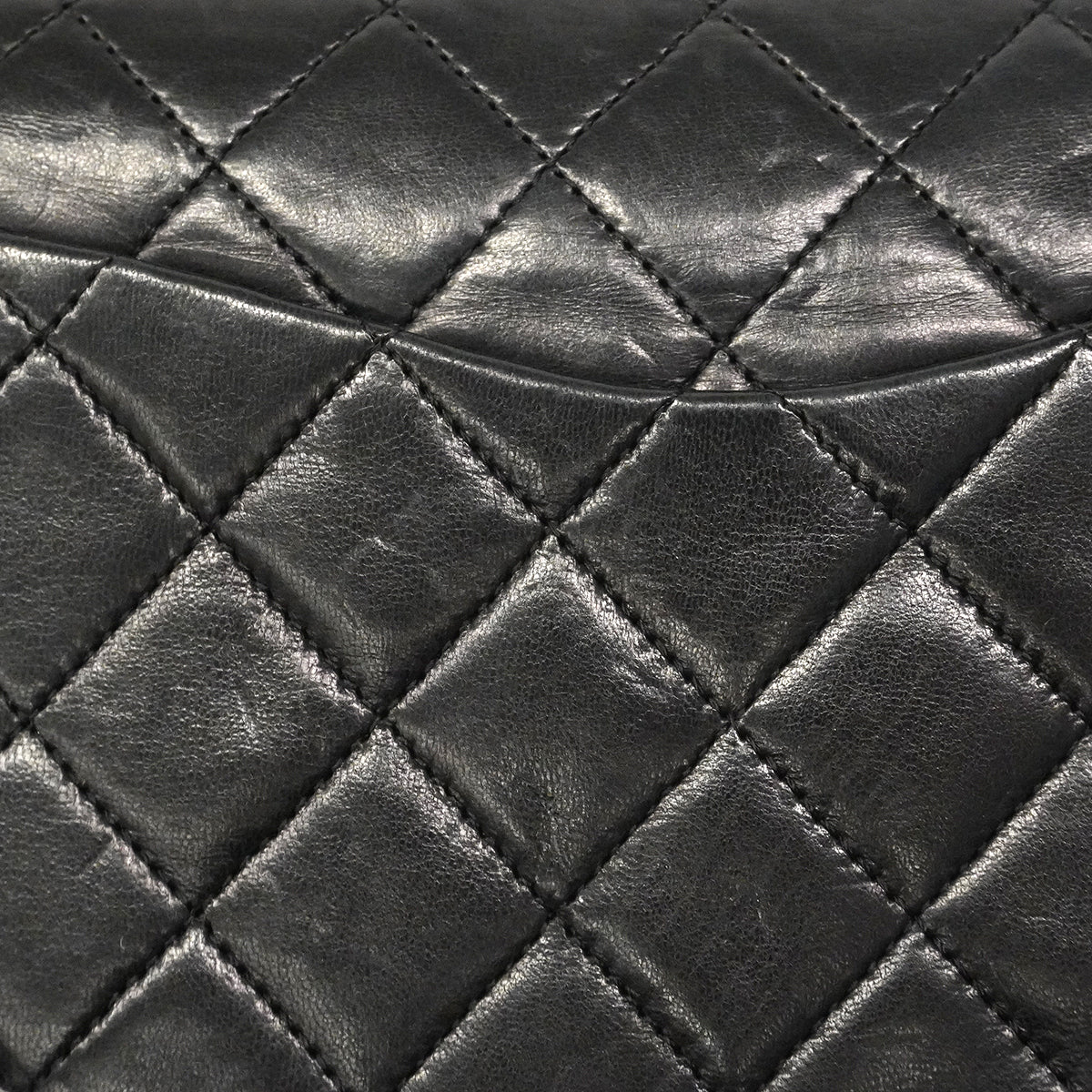 【6gd4934】シャネル ショルダーバッグ マトラッセ Wフラップ Wチェーン ラムスキン ブラック ゴールド金具【中古】レディース