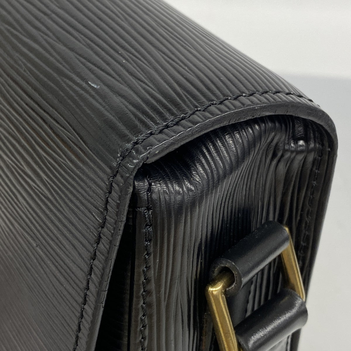 【6gd4949】ルイヴィトン ショルダーバッグ エピ サンクルー M52192 ノワール【中古】レディース