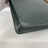 【6gd4951】ルイヴィトン ブリーフケース タイガ セルヴィエットクラド M30074 エピセア【中古】レディース