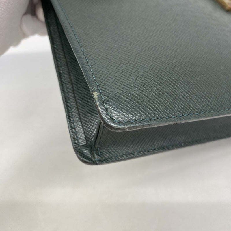 【6gd4951】ルイヴィトン ブリーフケース タイガ セルヴィエットクラド M30074 エピセア【中古】レディース