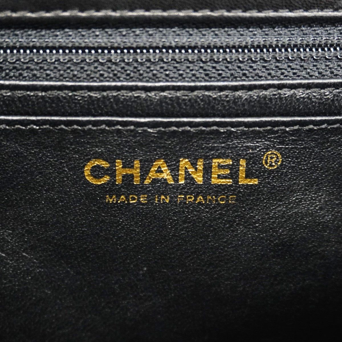 【6gd4959】シャネル ショルダーバッグ マトラッセ Wチェーン バレンタイン ラムスキン ブラック シャンパンゴールド金具【中古】レディース