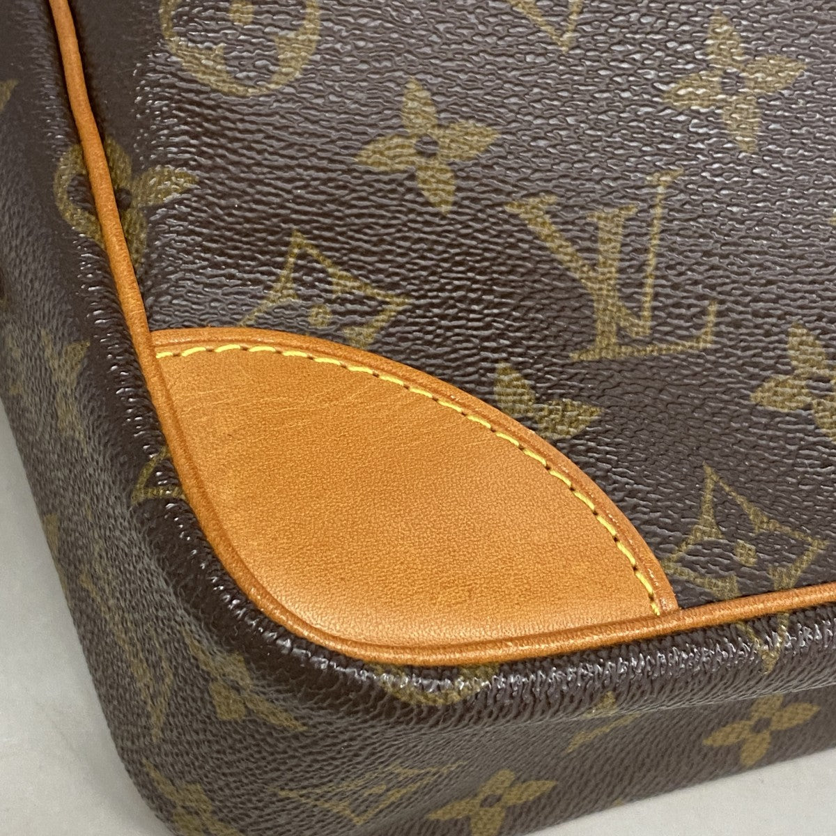 【6gd5029】ルイヴィトン クラッチバッグ モノグラム コンピエーニュ28 M51845 ブラウン【中古】メンズ
