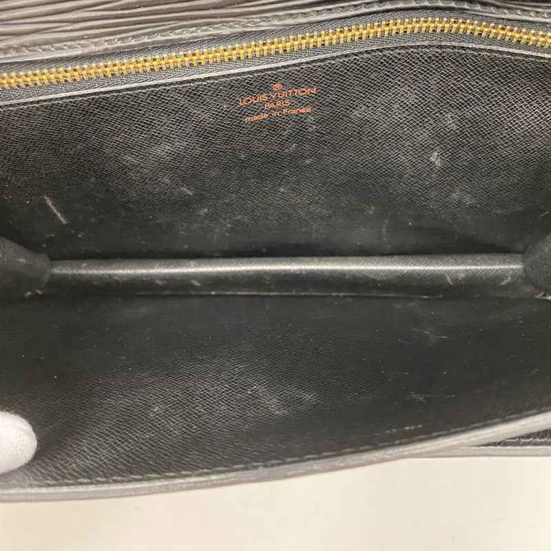 【6gd5050】ルイヴィトン クラッチバッグ エピ ポシェットセリエドラゴンヌ M52612 ノワール【中古】メンズ