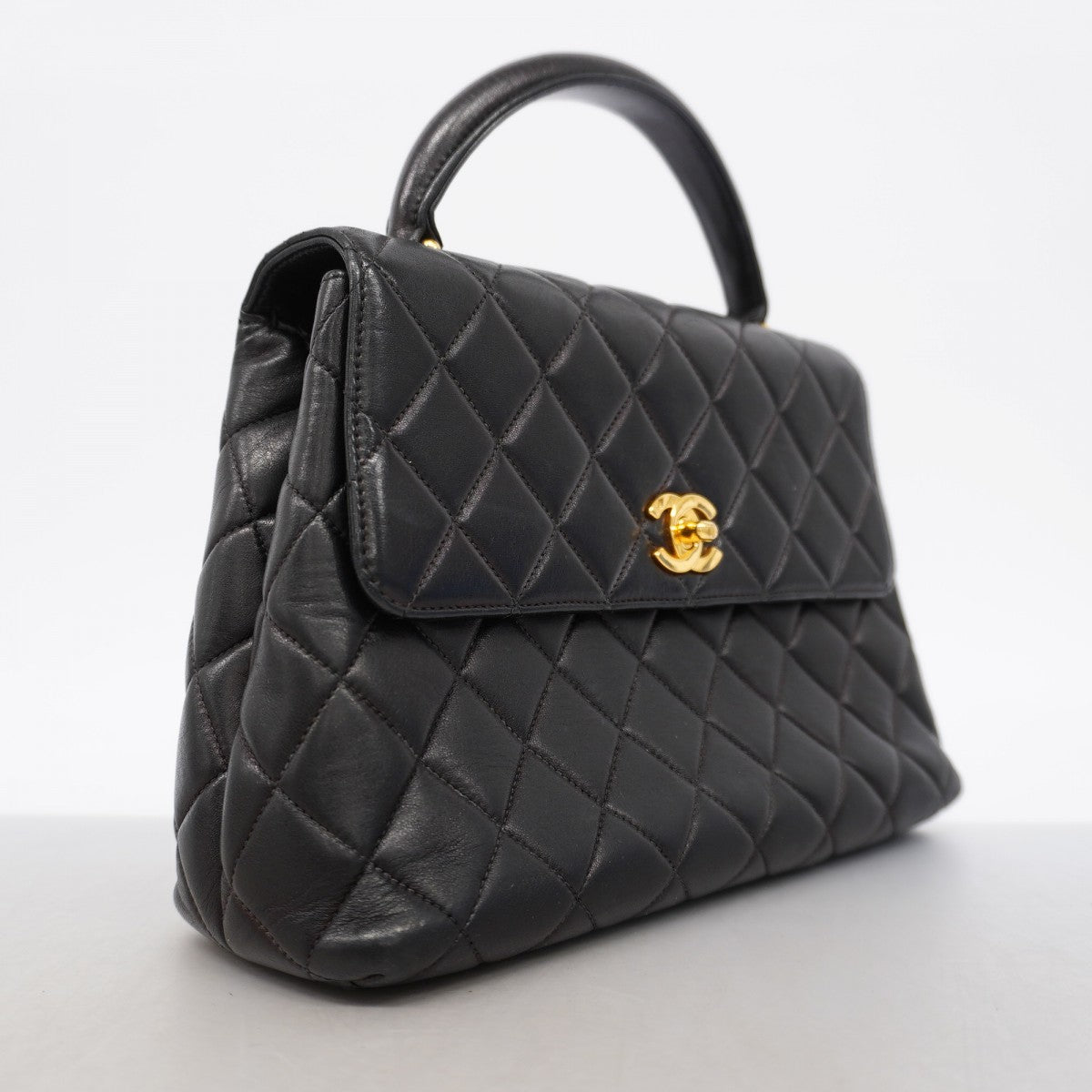 【6gd5065】シャネル ハンドバッグ マトラッセ ラムスキン ブラック ゴールド金具【中古】レディース