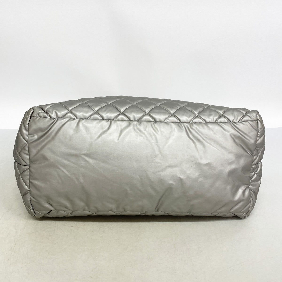 【6gd5117-k】シャネル トートバッグ コココクーン ナイロン グレー シルバー金具【中古】レディース