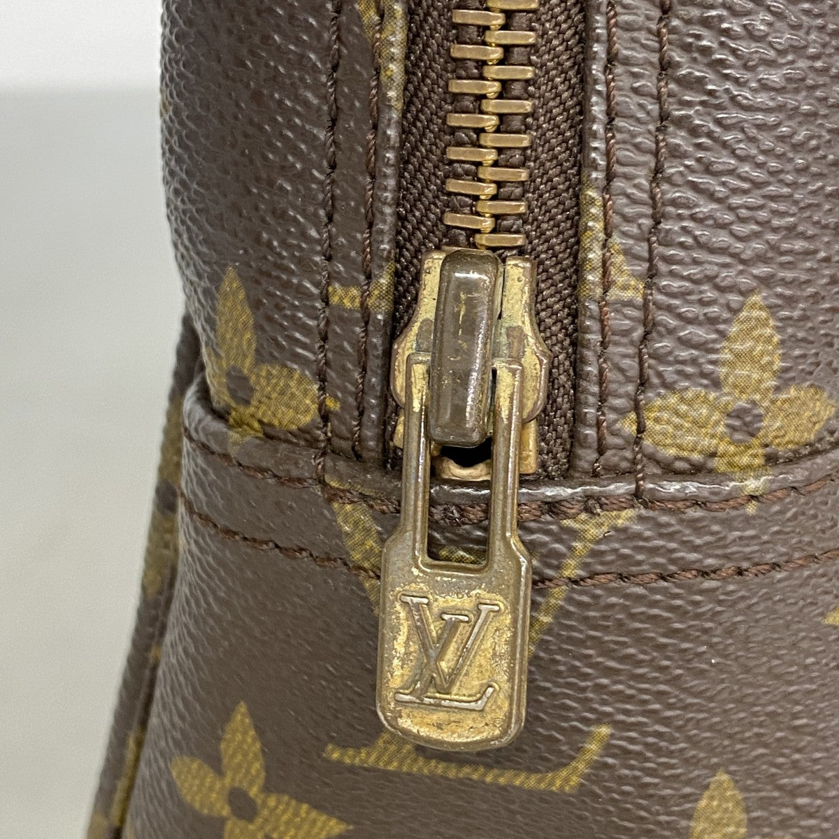 【6gd5164】ルイヴィトン ポーチ モノグラム トゥルーストワレット28 M47522 ブラウン【中古】レディース
