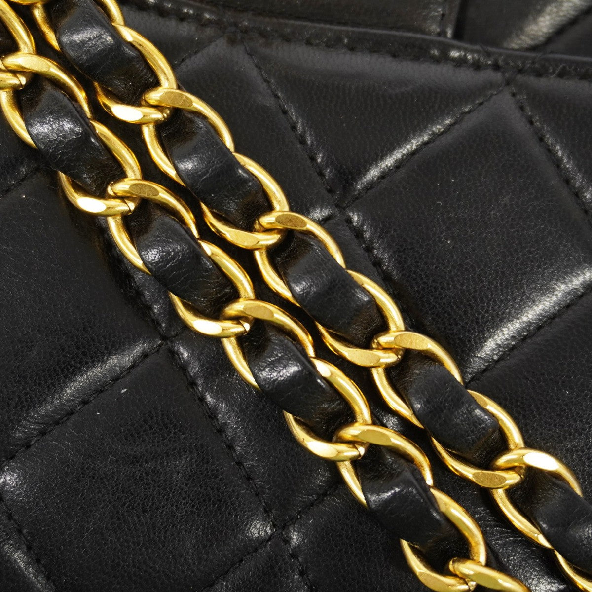 【6gd5184】シャネル ショルダーバッグ マトラッセ Wチェーン ダブルフェイス ラムスキン ブラック ゴールド金具【中古】レディース