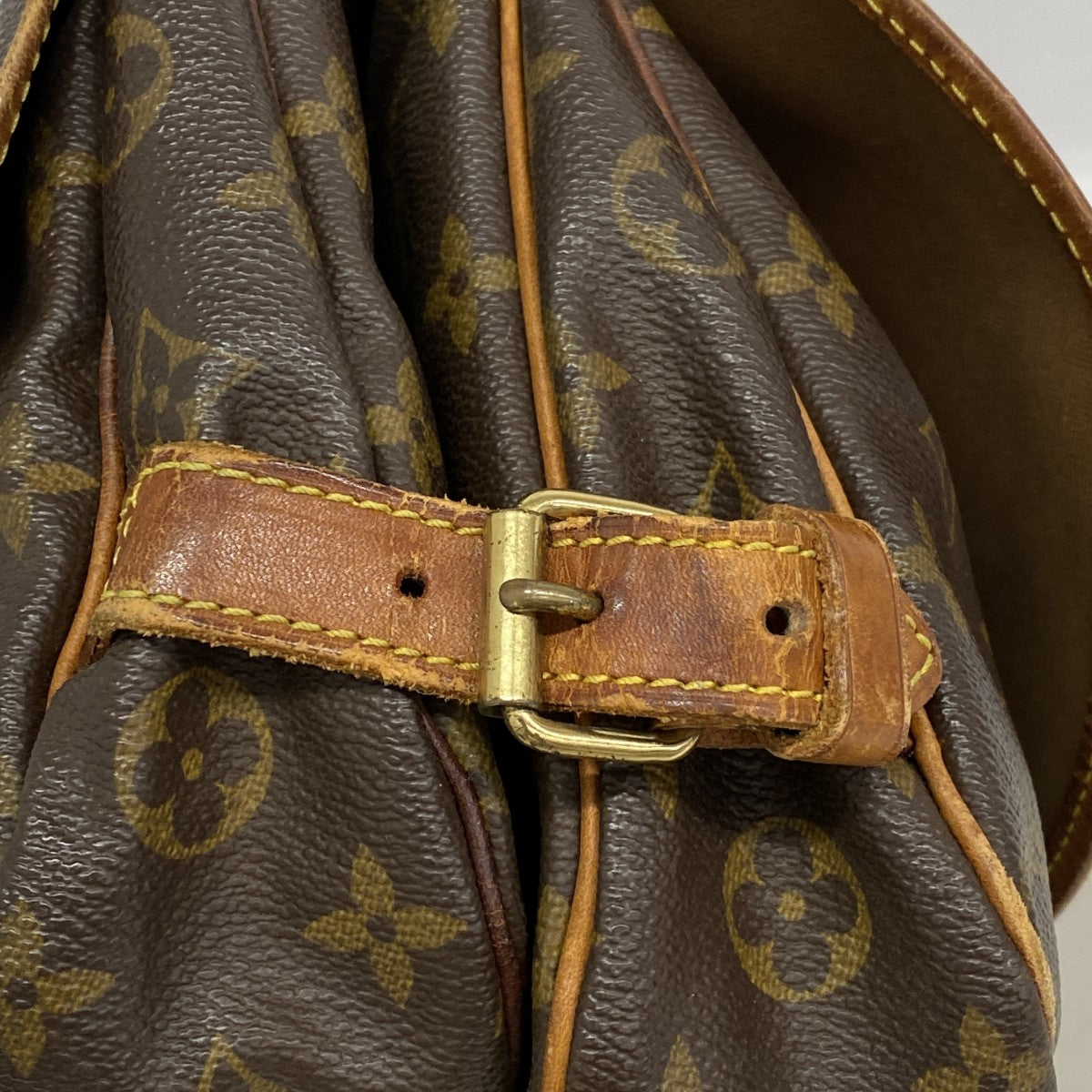 【6gd5204】ルイヴィトン ショルダーバッグ モノグラム ソミュール30 M42256 ブラウン【中古】レディース