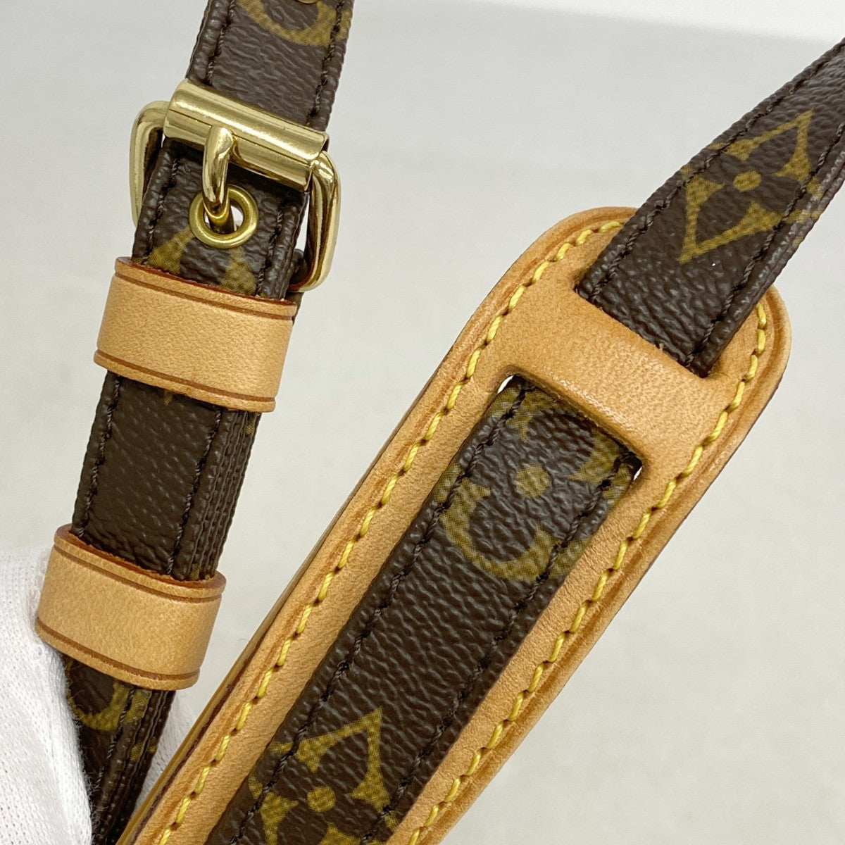 【6gd5228】ルイヴィトン ショルダーバッグ モノグラム ダヌーブ M45266 ブラウン【中古】レディース