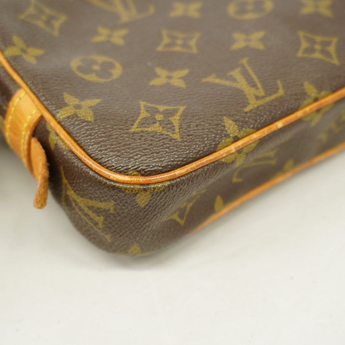 【6gd5312】ルイヴィトン ショルダーバッグ モノグラム ポシェットマルリーバンドリエール M51828 ブラウン【中古】レディース
