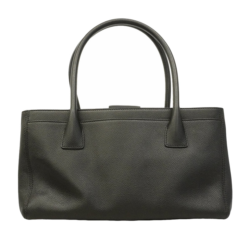 【6gd5325】シャネル トートバッグ エグゼクティブ レザー ブラック ゴールド金具【中古】レディース