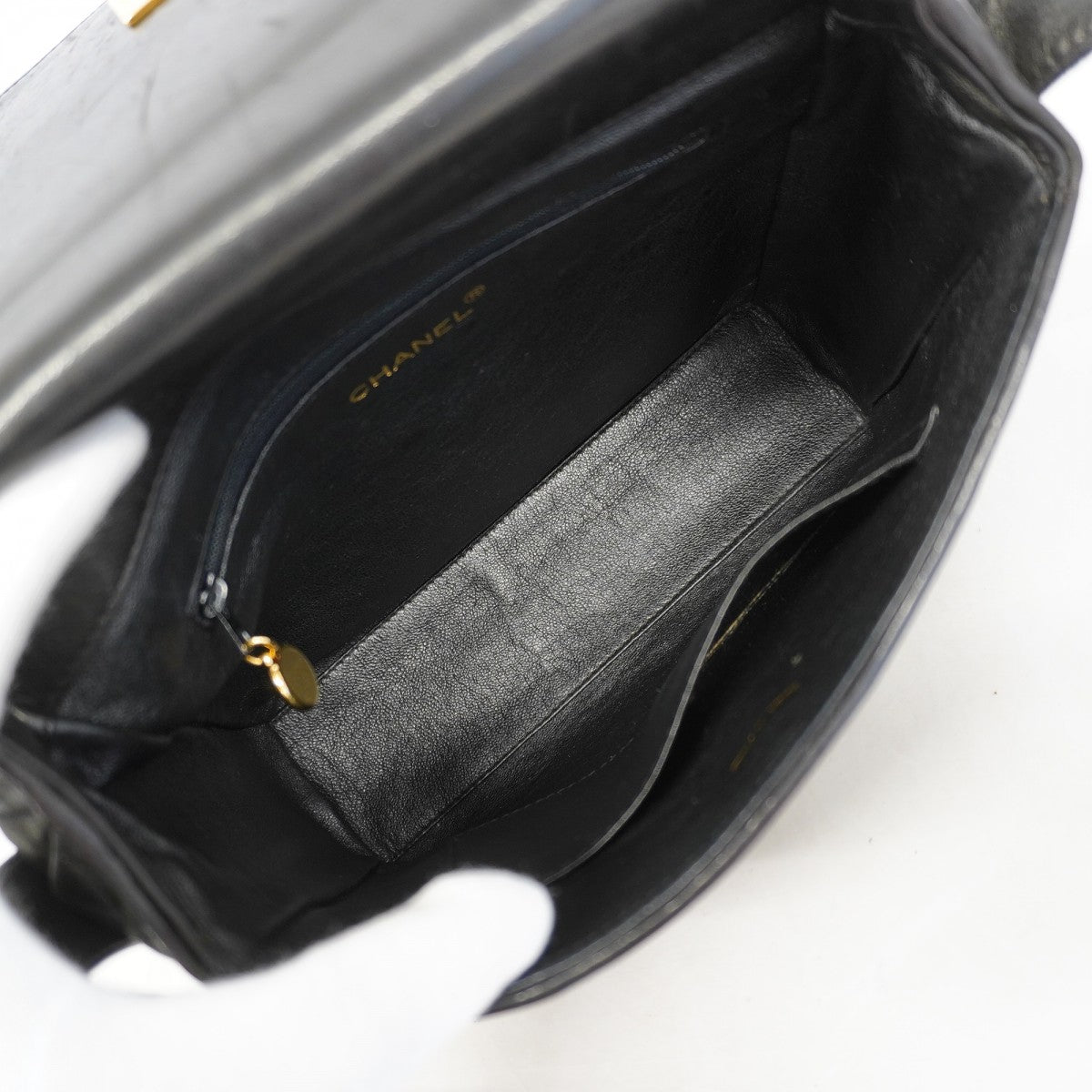【6gd5340】シャネル ショルダーバッグ マトラッセ ラムスキン ブラック ゴールド金具【中古】レディース