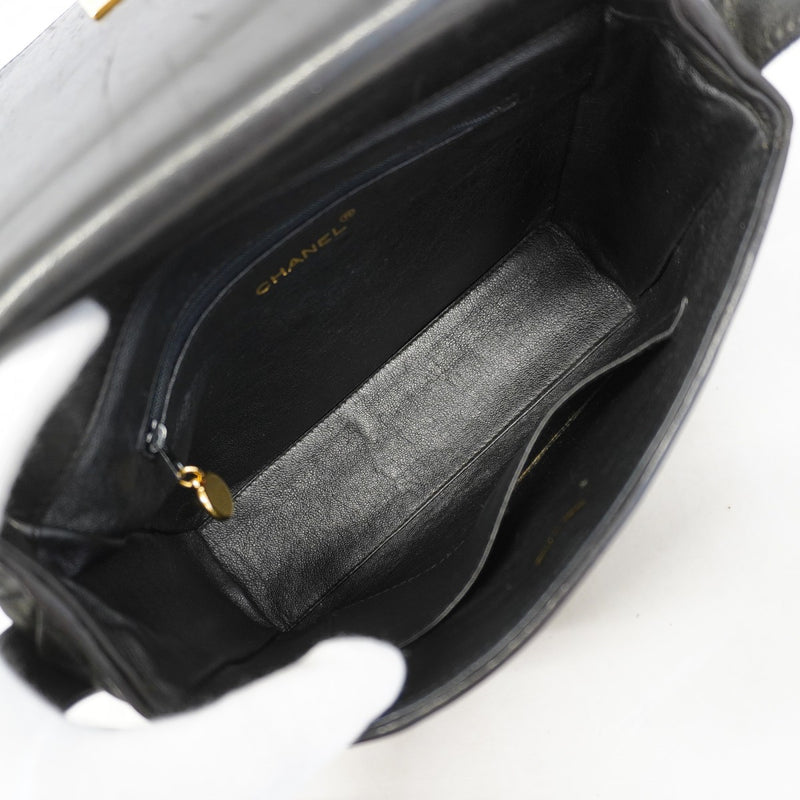 【6gd5340】シャネル ショルダーバッグ マトラッセ ラムスキン ブラック ゴールド金具【中古】レディース