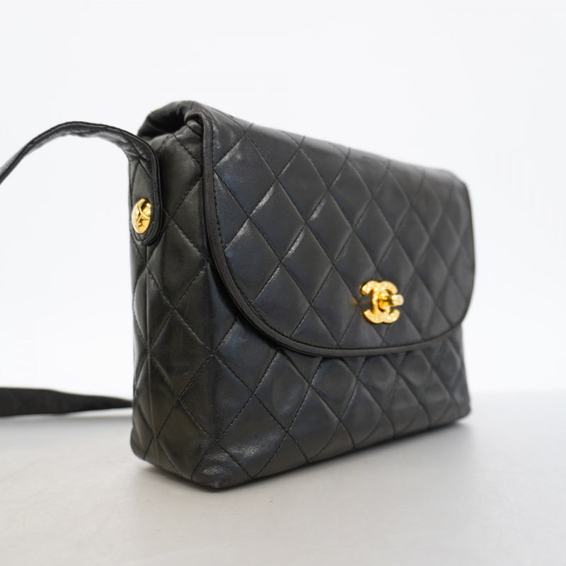 【6gd5340】シャネル ショルダーバッグ マトラッセ ラムスキン ブラック ゴールド金具【中古】レディース