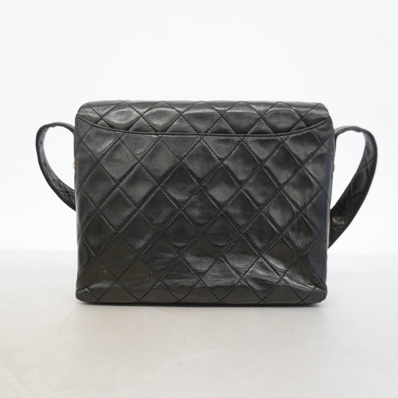 【6gd5340】シャネル ショルダーバッグ マトラッセ ラムスキン ブラック ゴールド金具【中古】レディース