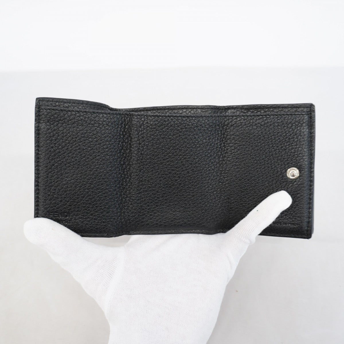 【6gd5350】フェンディ 三つ折り財布 セレリア レザー ブラック シルバー金具【中古】レディース