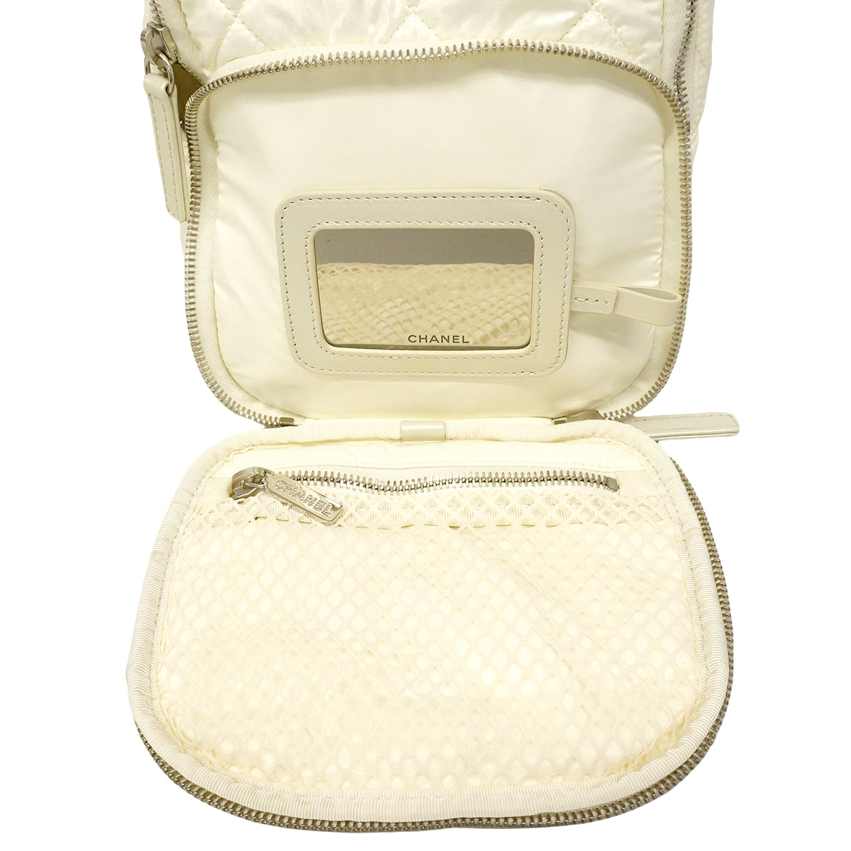 【6ge5414】シャネル リュック・デイパック ネージュコレクション ナイロン ホワイト シルバー金具【中古】レディース