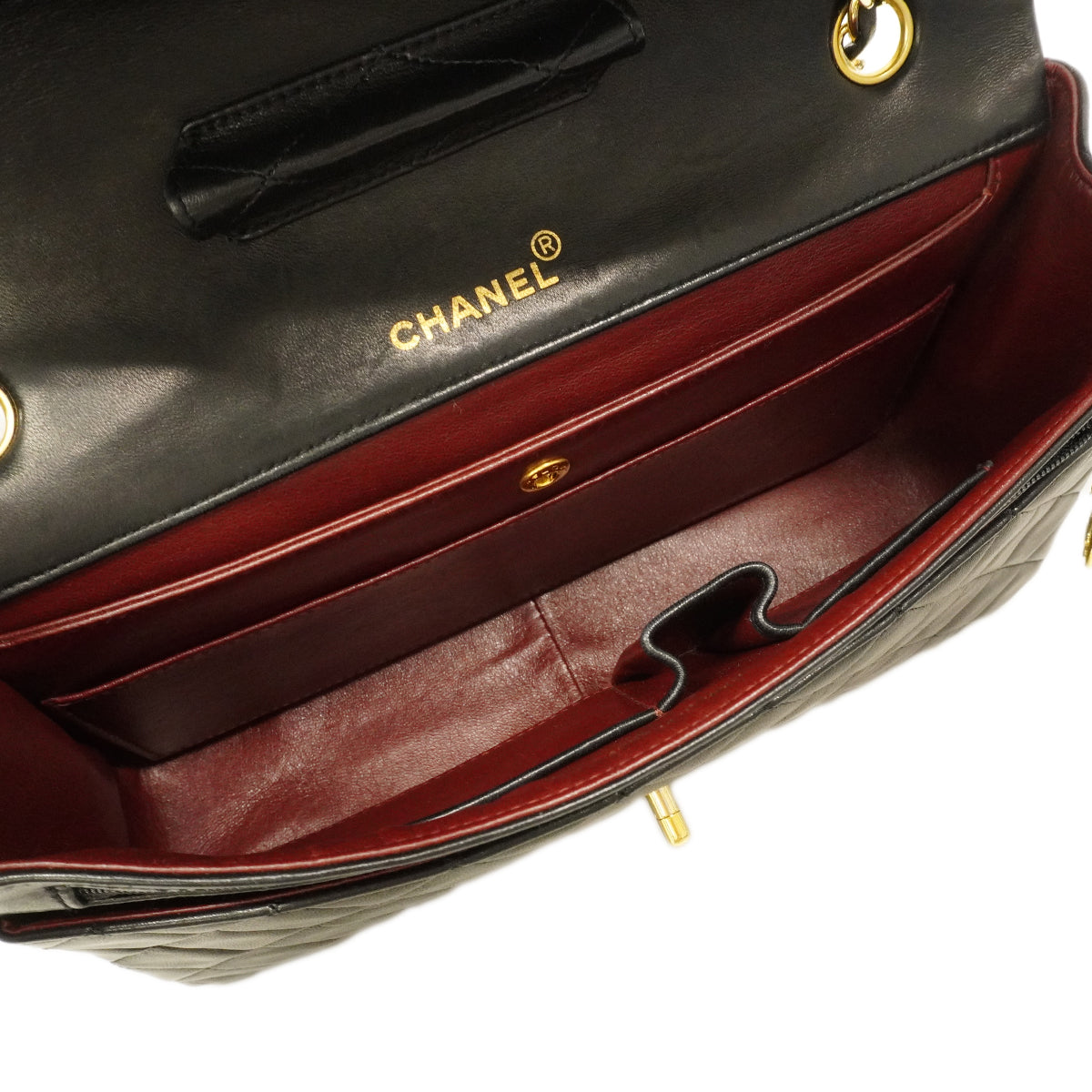 【6ge5418】シャネル ショルダーバッグ マトラッセ Wチェーン ラムスキン ブラック ゴールド金具【中古】レディース
