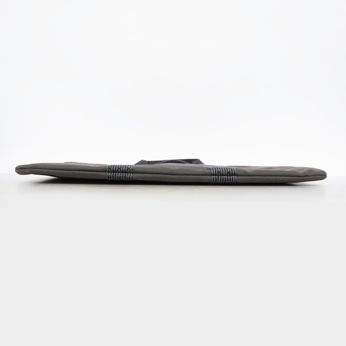 【6ge5425-k】エルメス ブリーフケース エールラインフラットビッグ ナイロン グレー シルバー金具【中古】メンズ レディース ユニセックス