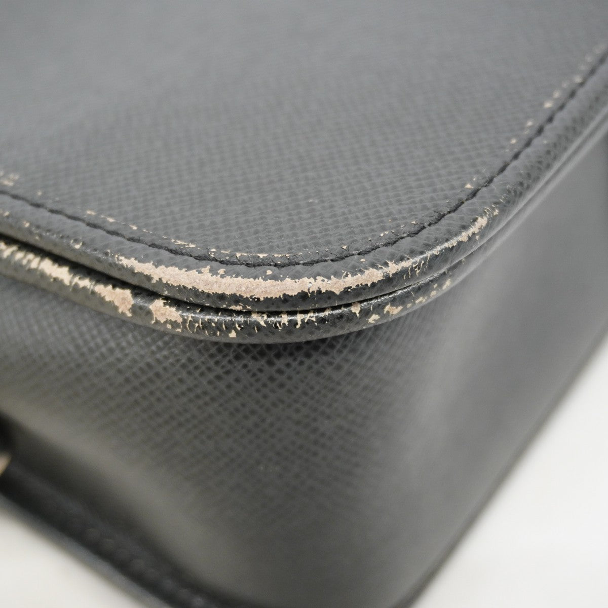 【6ge5461-k】ルイヴィトン ショルダーバッグ タイガ アンドレイ M32482 アルドワーズ【中古】メンズ