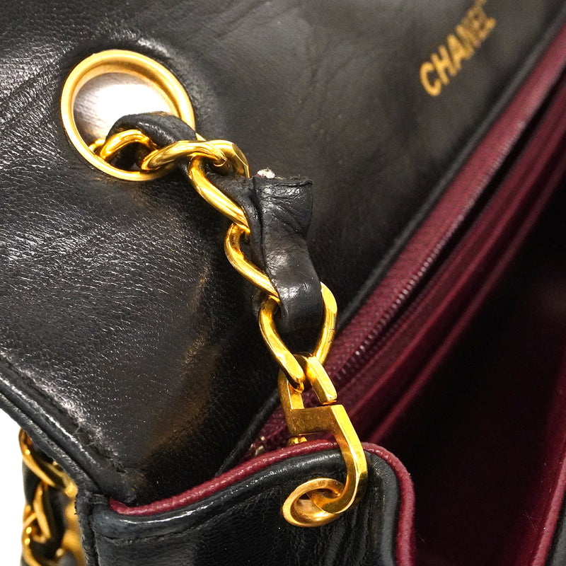 【6ge5479】シャネル ショルダーバッグ ダイアナ チェーンショルダー ラムスキン ブラック ゴールド金具【中古】レディース