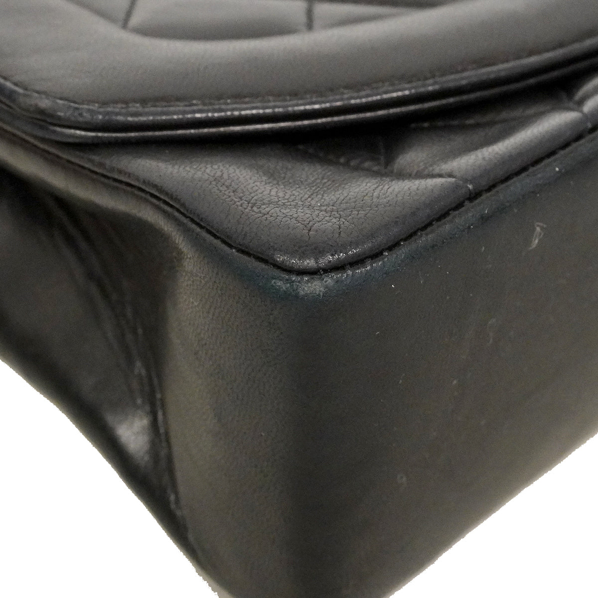 【6ge5479】シャネル ショルダーバッグ ダイアナ チェーンショルダー ラムスキン ブラック ゴールド金具【中古】レディース