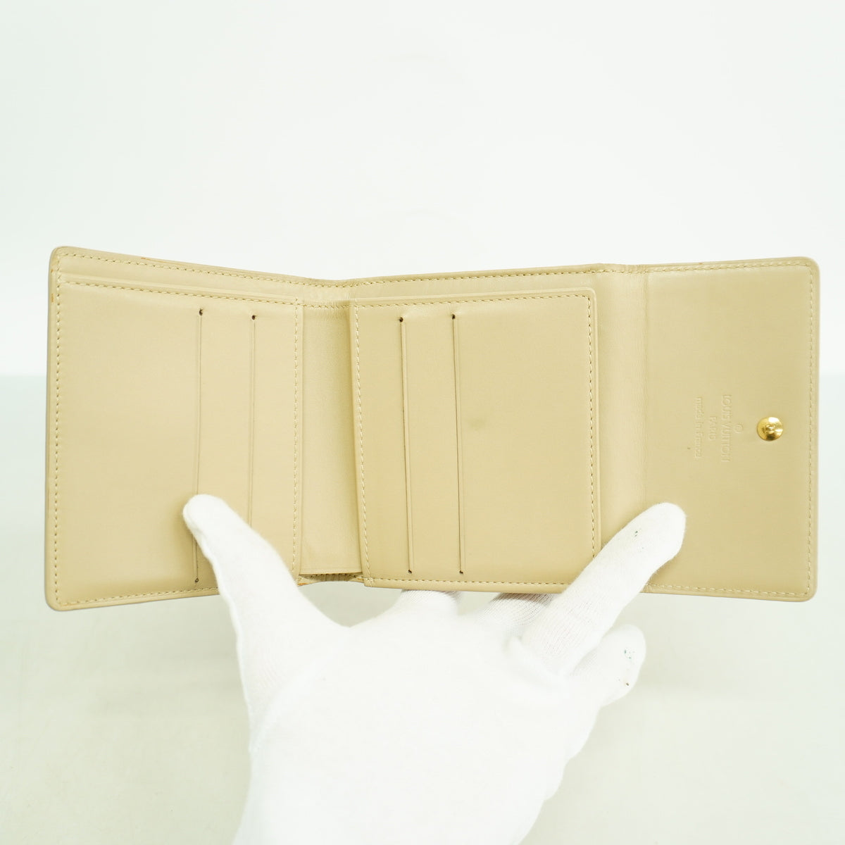 【6ge5547】ルイヴィトン 三つ折り財布 ヴェルニ ポルトモネビエカルトクレディ M91167 ベージュ【中古】レディース