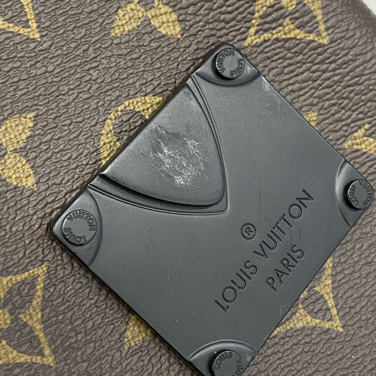 【6ge5620】ルイヴィトン ショルダーバッグ モノグラム・マカサー Sロックヴェルティカルウェアラブルウォレット M81522 ブラウン ブラック【中古】メンズ