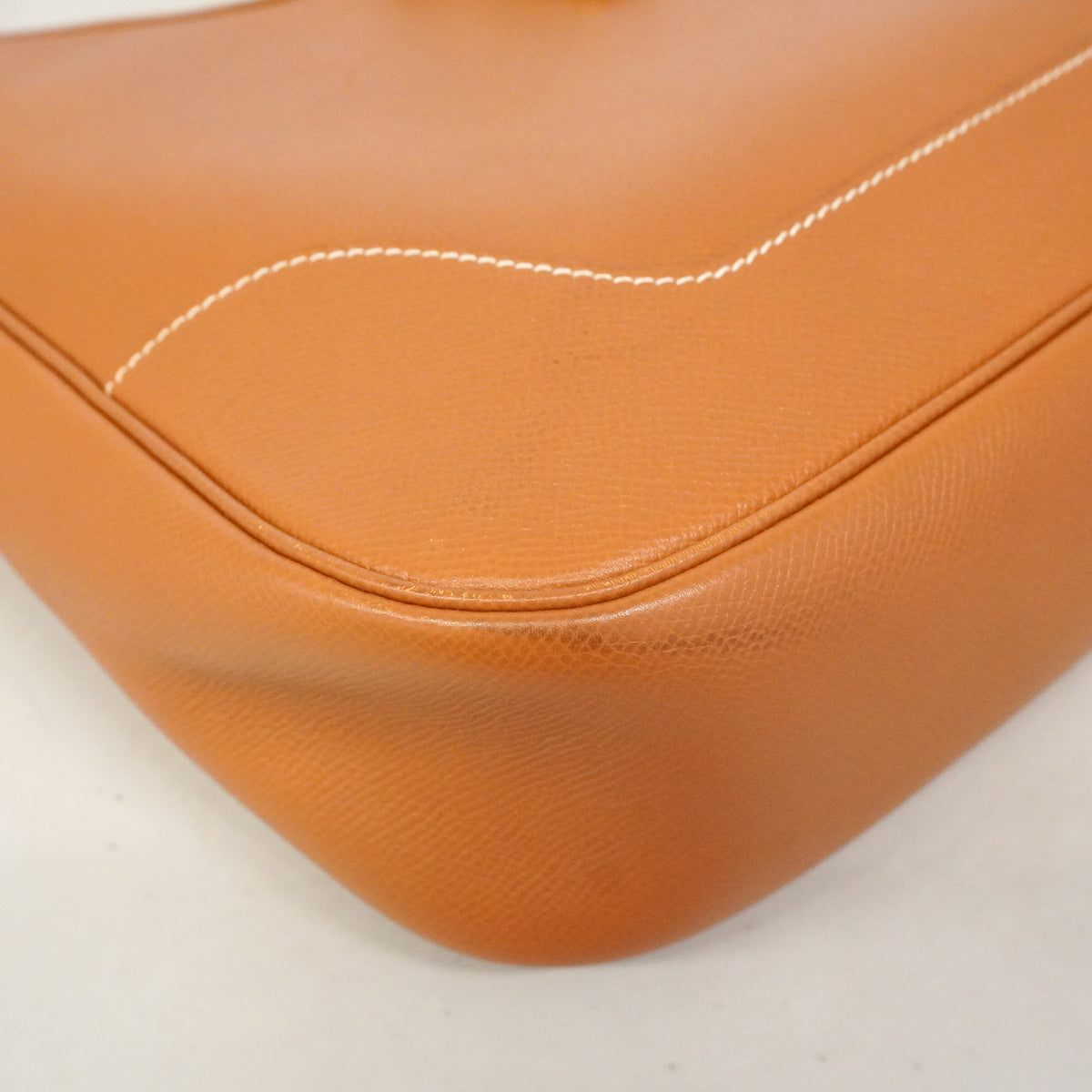 【6ge5654】エルメス ショルダーバッグ トリム31 クシュベル ゴールド ゴールド金具 □B刻印【中古】レディース