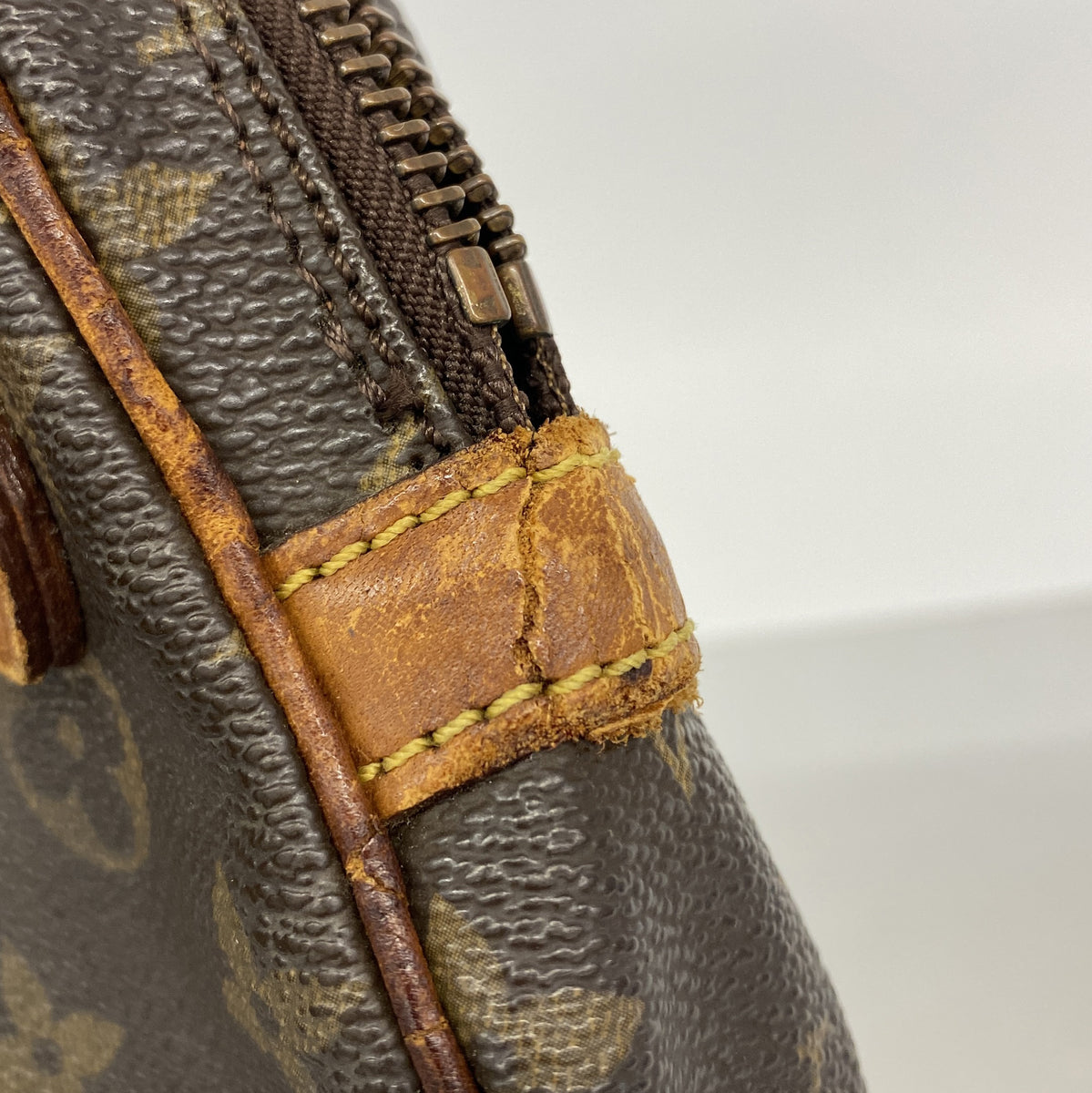 【6ge5697】ルイヴィトン ショルダーバッグ モノグラム ポシェットマルリーバンドリエール M51828 ブラウン【中古】レディース