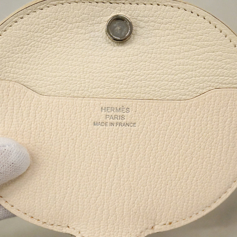 【6ge5724】エルメス コインケース インザループ シェブルミゾル ホワイト セサミ シルバー金具 Y刻印【中古】メンズ レディース ユニセックス