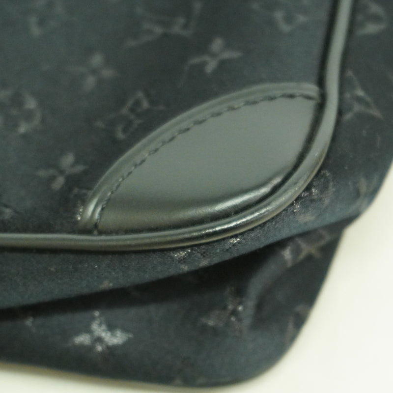 【6ge5751-k】ルイヴィトン ポーチ モノグラム・サテン リトルブローニュ M92142 ノワール【中古】レディース