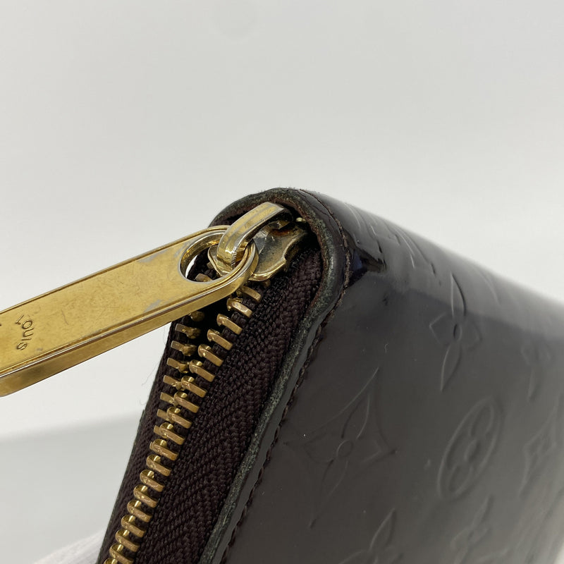 【6ge5789-k】ルイヴィトン 長財布 ヴェルニ ジッピーウォレット M93522 アマラント【中古】レディース