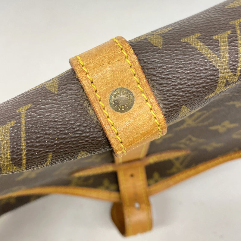 【6ge5793】ルイヴィトン ショルダーバッグ モノグラム ソミュール30 M42256 ブラウン【中古】レディース