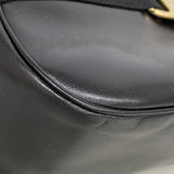 【6ge5801】サルヴァトーレフェラガモ ショルダーバッグ ヴァラ レザー ブラック ゴールド金具【中古】レディース